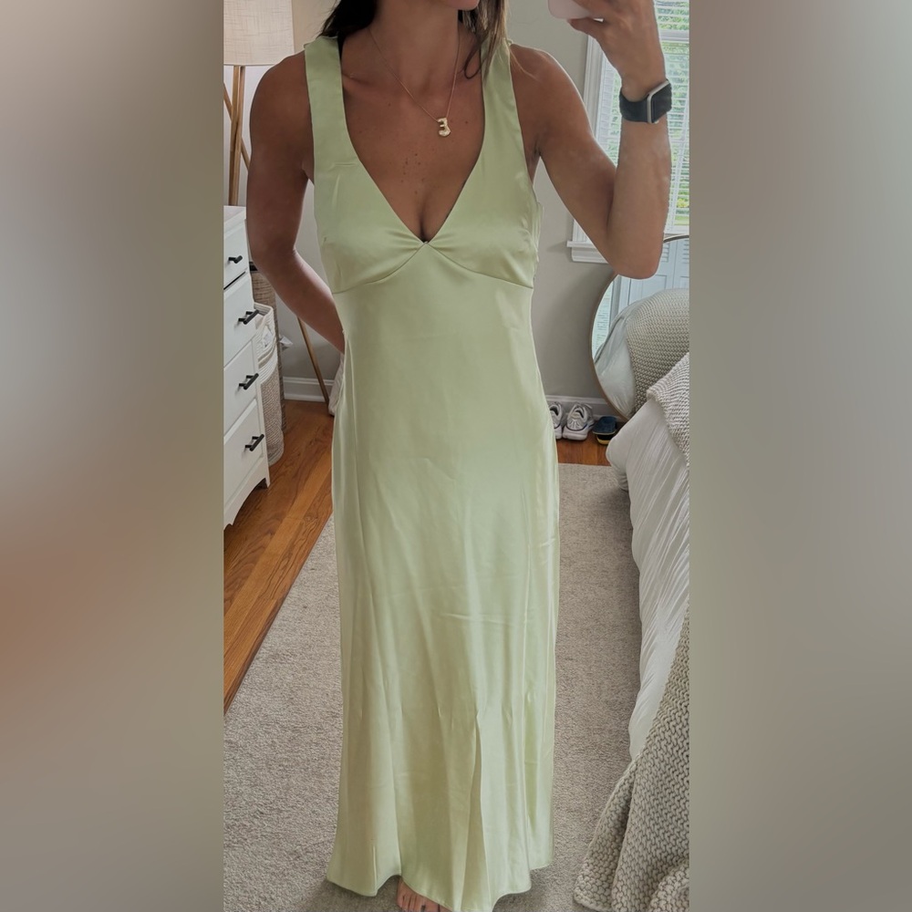 Elegant Pale Green Maxi Dress